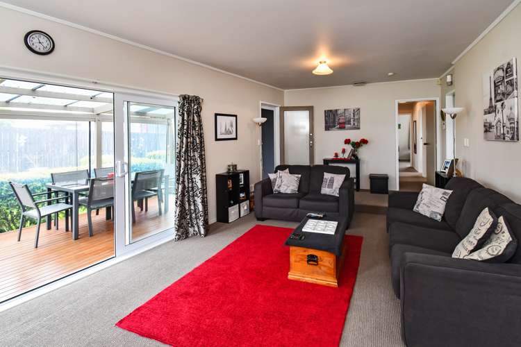 51 Hobart Crescent Wattle Downs_4