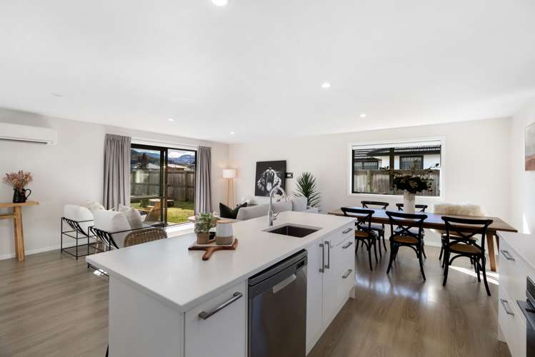 1 Risinghurst Terrace Lower Shotover_6