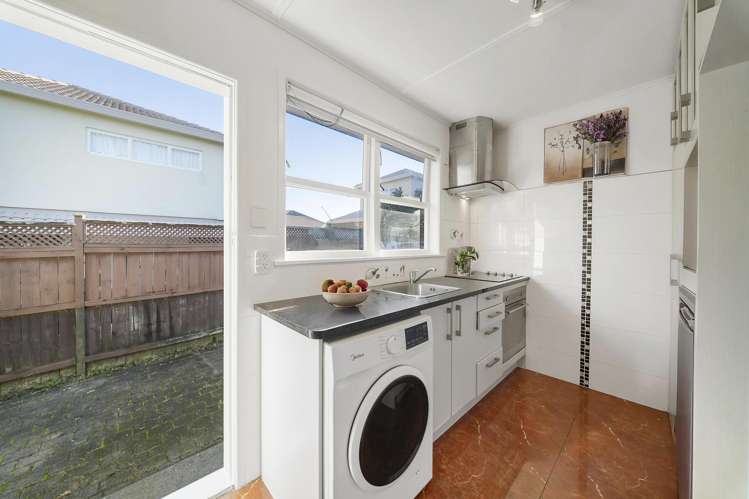 5/38 Tawa Road_2