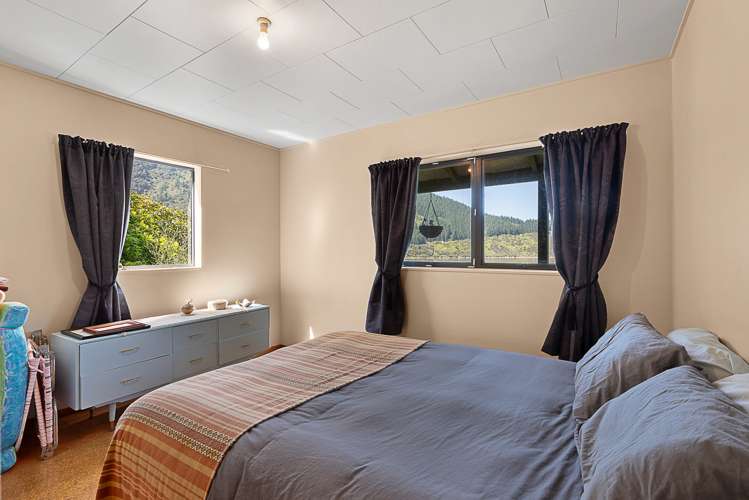 Nikau Bay Kenepuru Sound_12