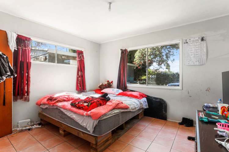 5 Quennell Avenue Favona_12