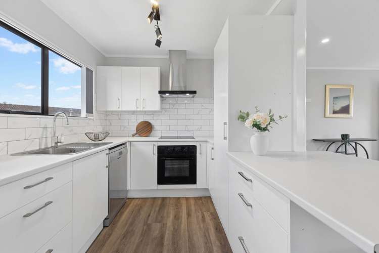 14A Leven Lane Totara Heights_2