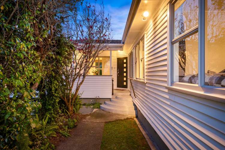 72 Golf Road New Lynn_1