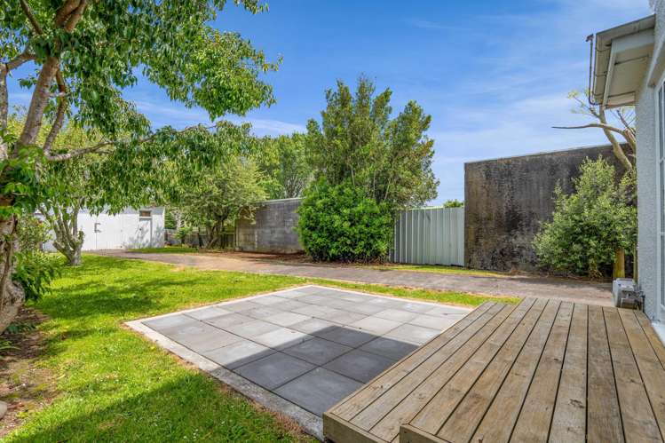 175 and175A High Street Eltham_25