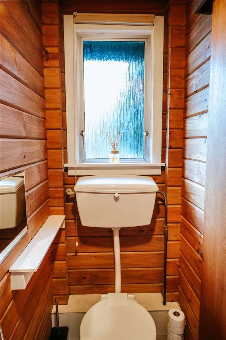 134 Lagoon Avenue Albert Town_8