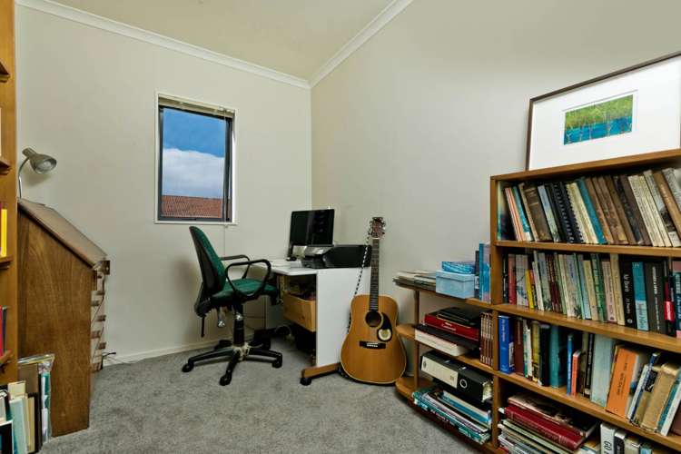 77 Alverna Heights View Gulf Harbour_17