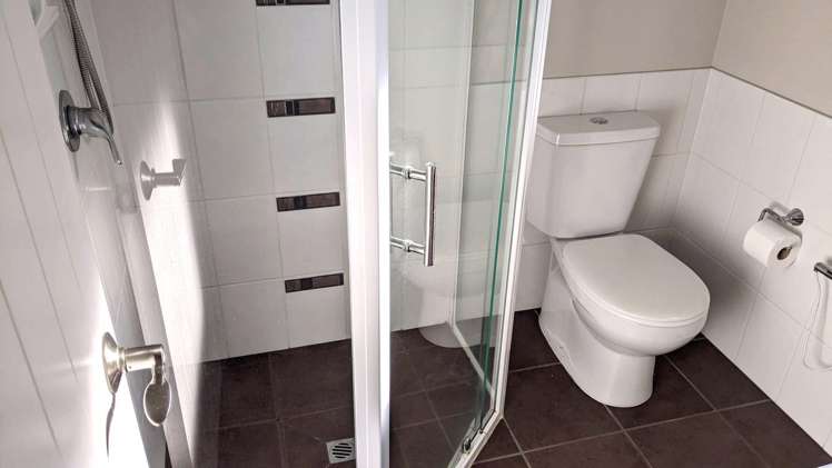 21 Somerset Terrace Stoke_10