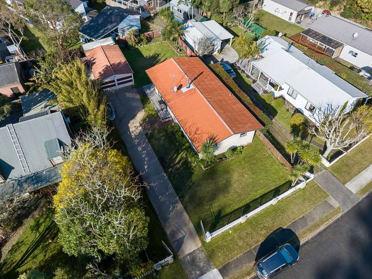 204 Hilton Drive Whangamata_17