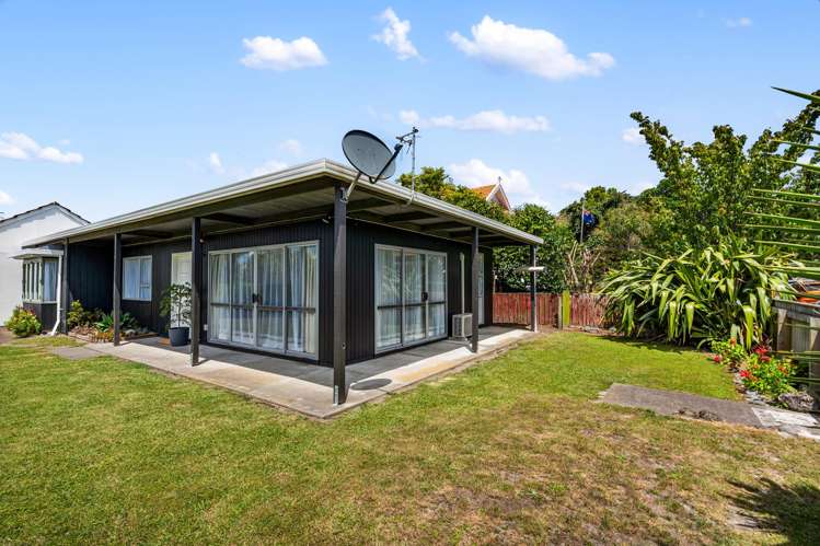 206 Knight Street Hastings_19