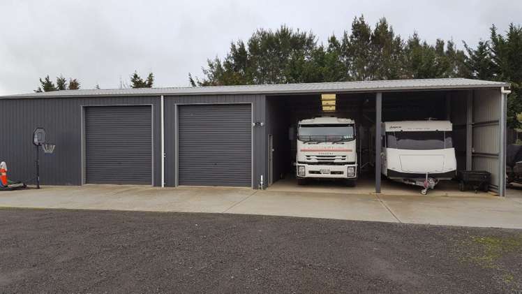 45 Kath Henry Lane Drury_5