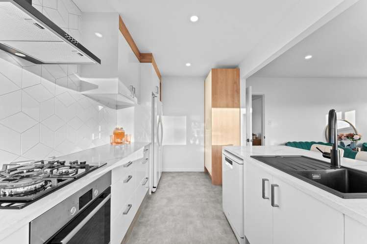 23b Woodglen Road Glen Eden_13