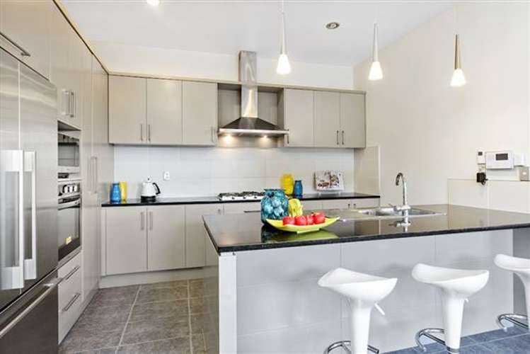 62 Lake Panorama Drive Henderson_10