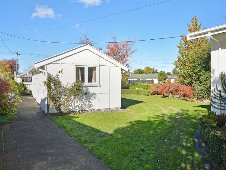 11 Lansdowne Crescent Masterton_3