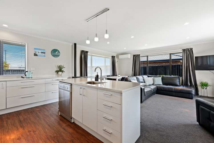 17 Mccauley Street Rolleston_3