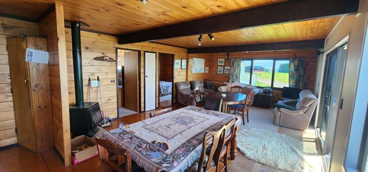 21 Otutehapari Road Waihau Bay_5