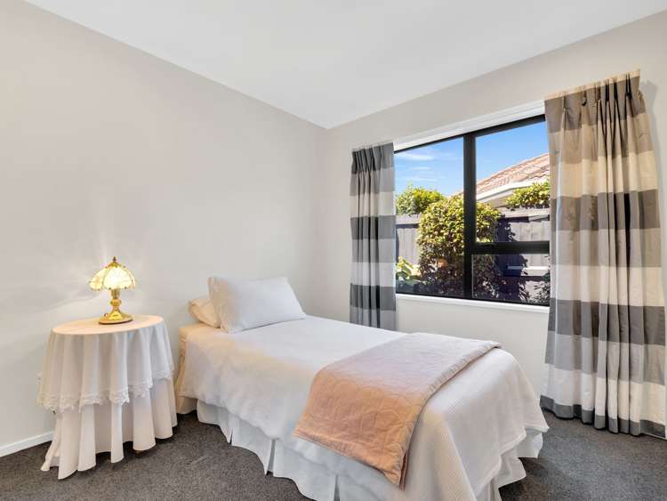 86 Roydon Drive Templeton_21