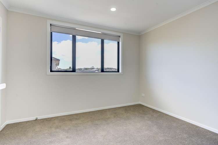 2/57 Waireka Road Rototuna North_6