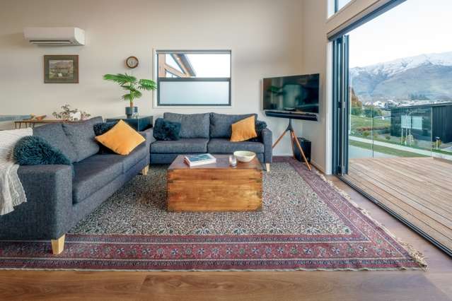 9 McNeil Crescent Wanaka_4