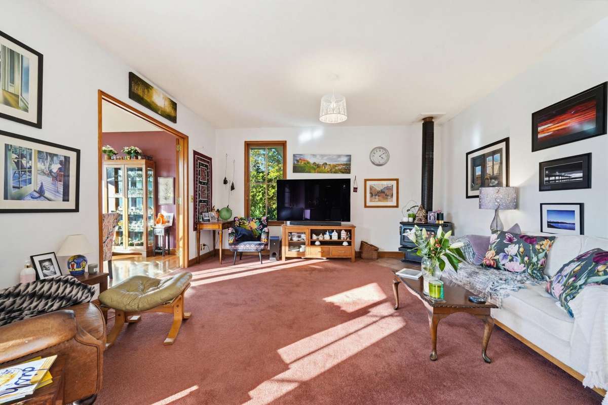 1402 North Eyre Road_3