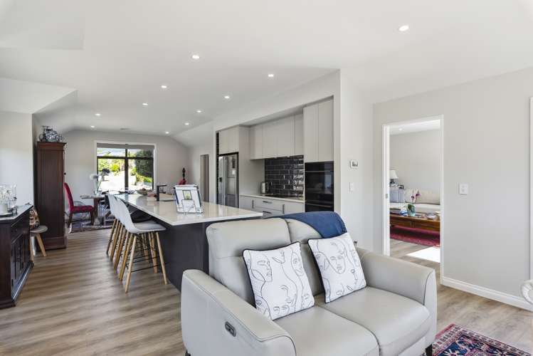 176 Milne Drive Paraparaumu_15