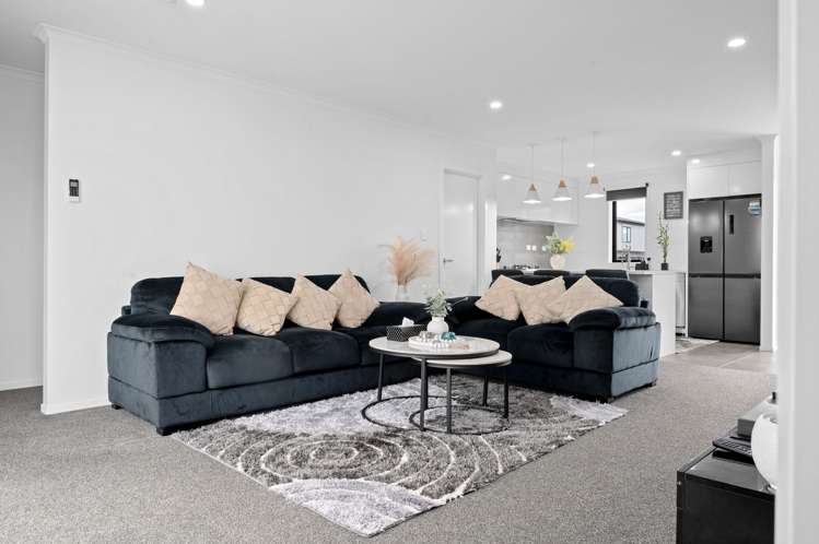 1/51 Cabourne Drive_3