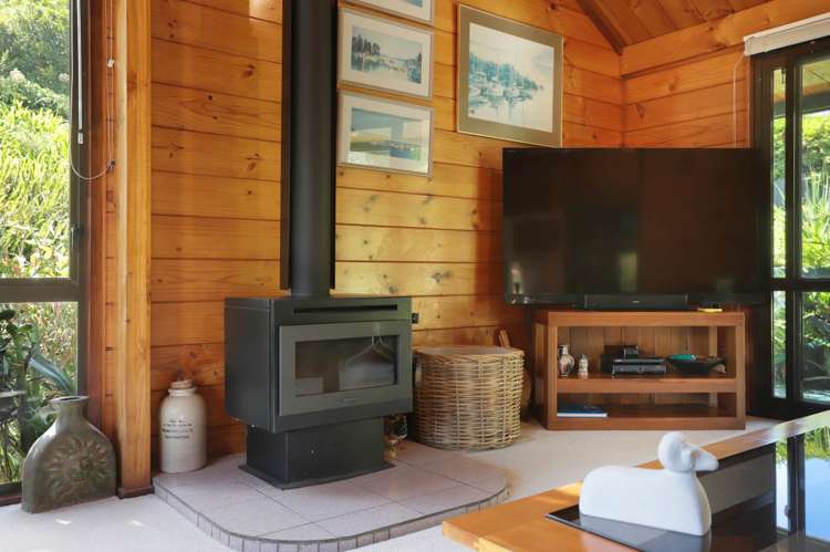 251 Upper Harbour Drive Greenhithe_16