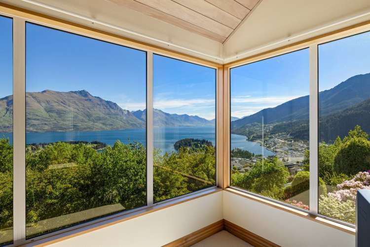 9 Vancouver Drive Queenstown_5