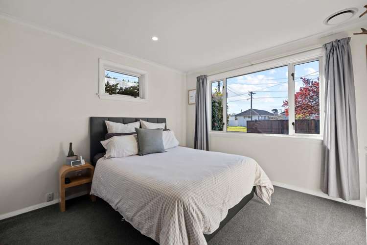 72 Birchfield Avenue Dallington_9