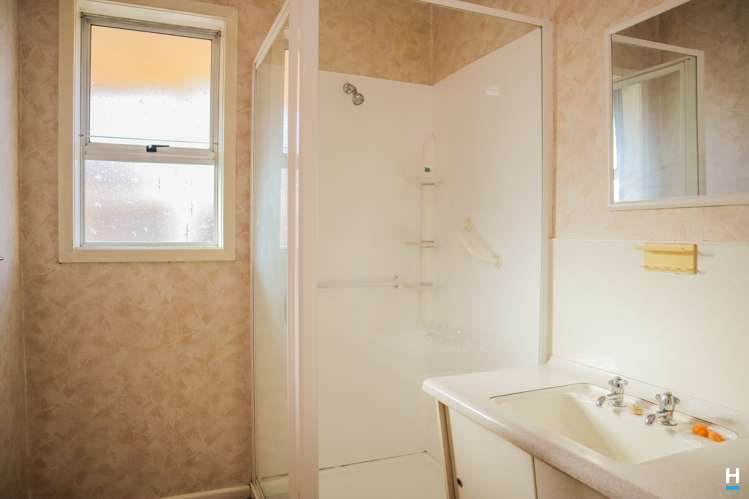 12 Inverness Street Dunollie_10