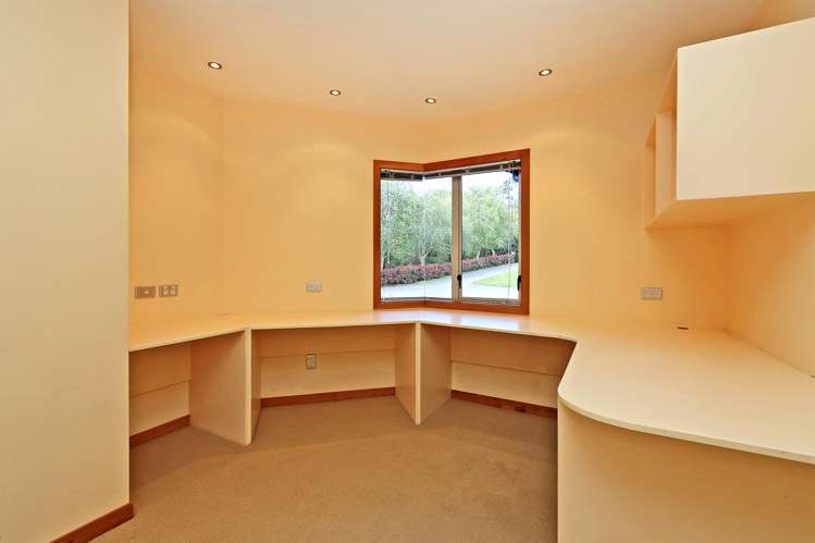 100 Tironui Drive Taradale_10