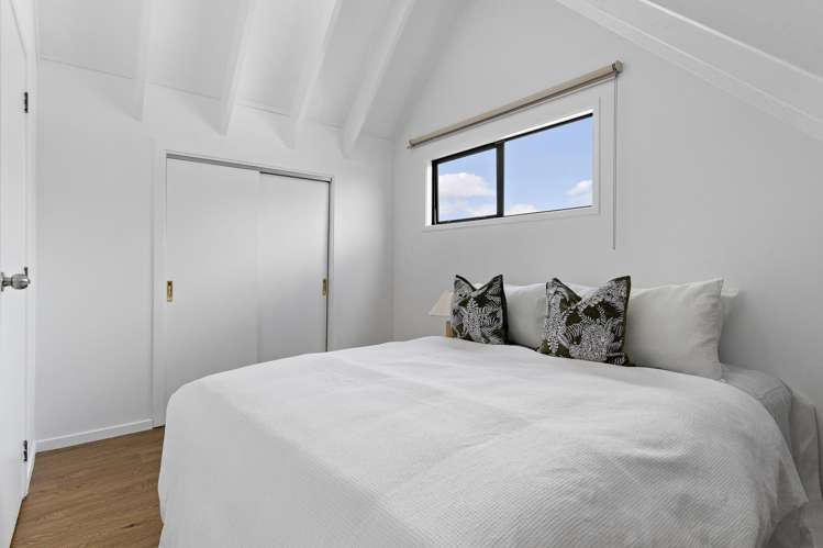 2/9 Wharf Road Te Atatu Peninsula_6