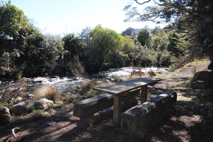 142 Mangawhero Terrace Ohakune_23