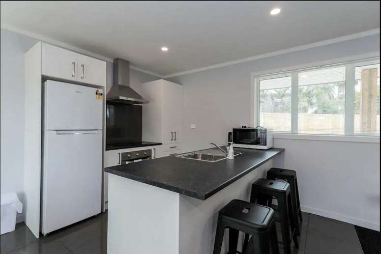 818A Beach Road Browns Bay_6