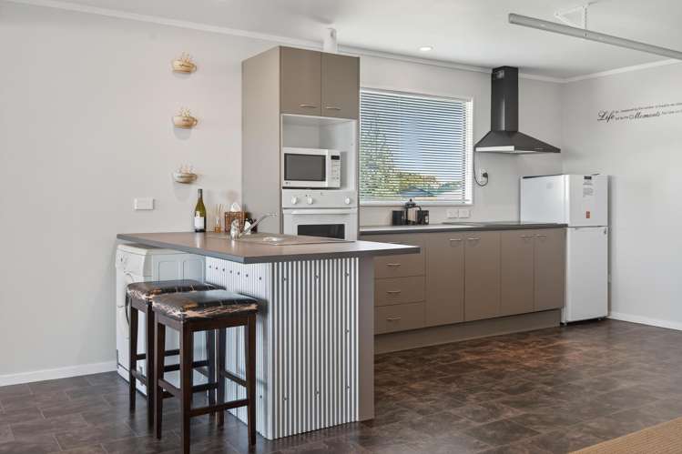 389 Pukehina Parade Pukehina_16