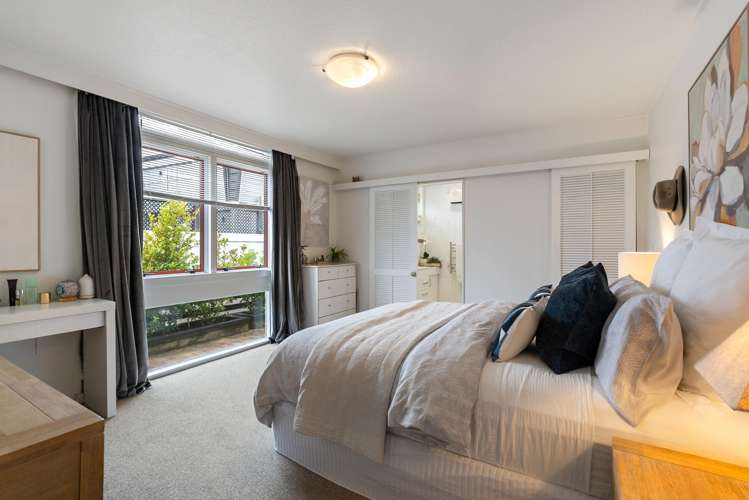 81 Seaview Road Paremata_31