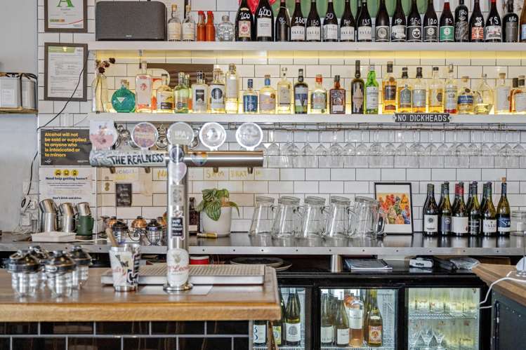 8 Victoria Road Devonport_4