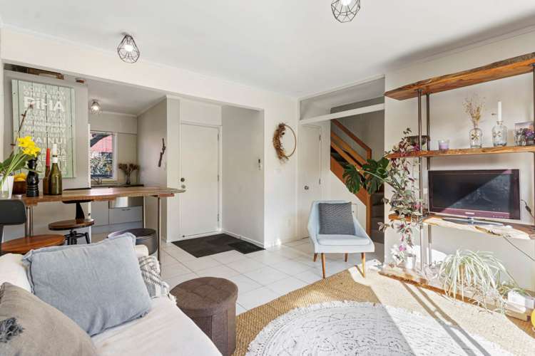 5/5 Glen Road Browns Bay_5