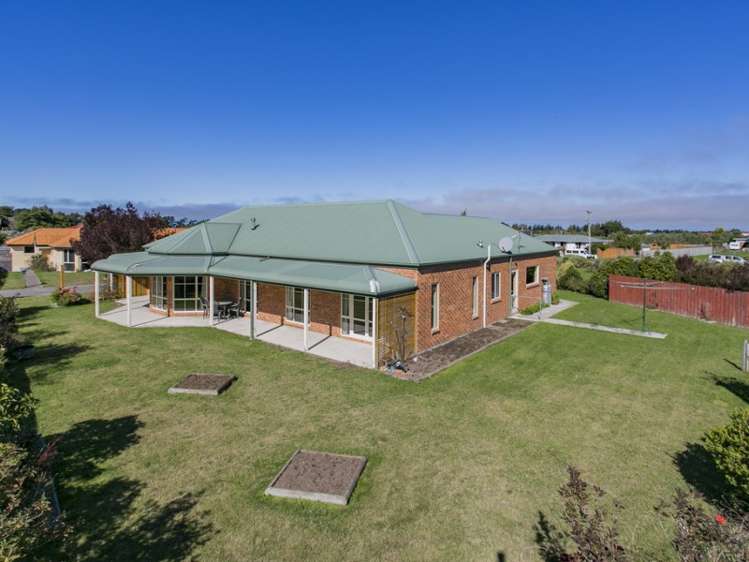 3 Swindon Lane Amberley_18