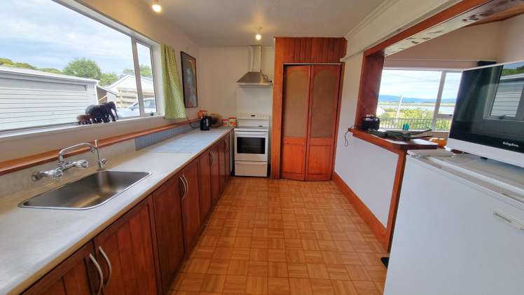 99 Orepuki Riverton Highway_3