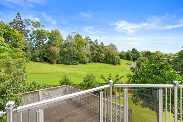 SPACE, SUN & TRANQUIL PARKSIDE LIVING