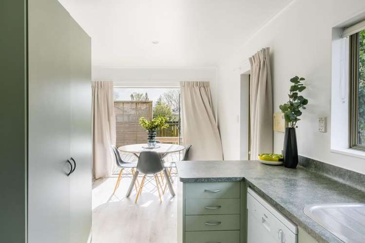 63A Carlyle Street 11373_6