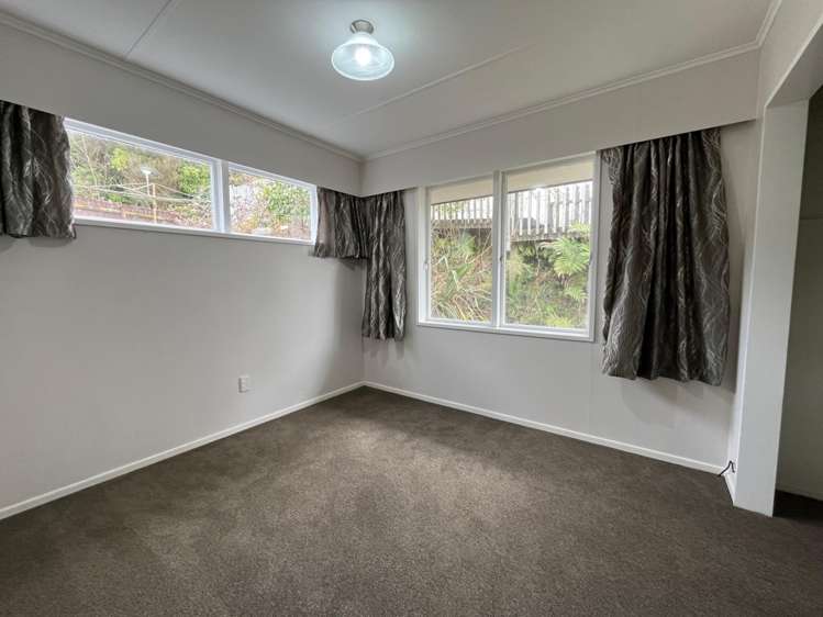 13 Kawatiri Grove Wainuiomata_15
