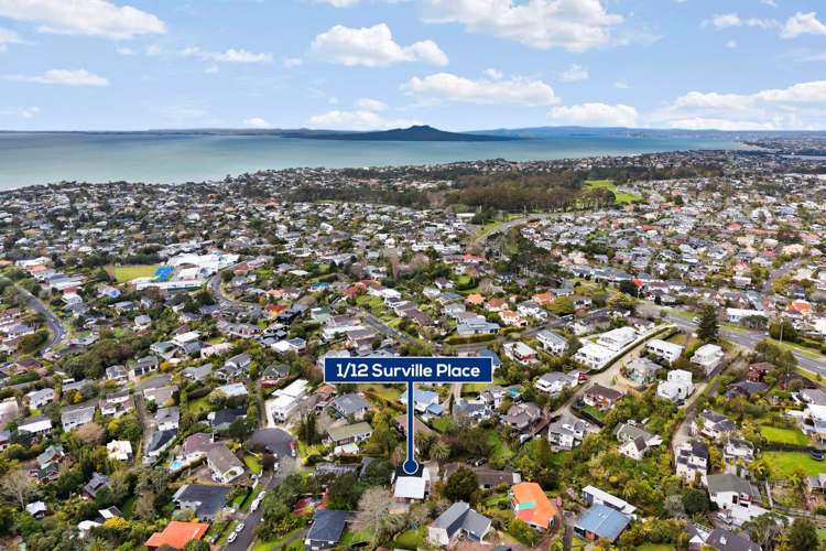 1/12 Surville Place Mairangi Bay_37