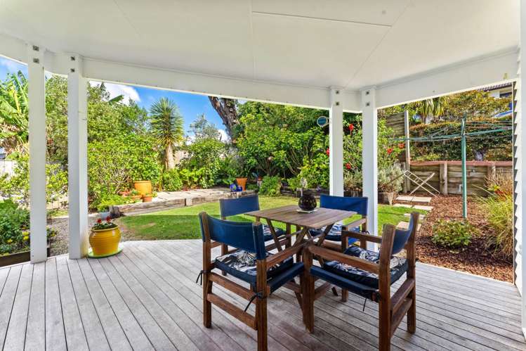 79 Hauraki Road Leigh_17