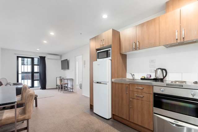 8f/6 Saint Martins Lane Grafton_3