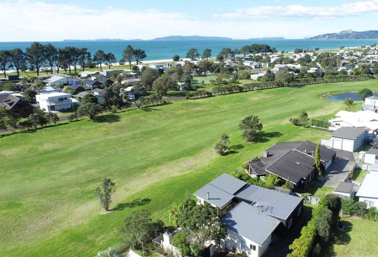 143 The Fairway Matarangi_22