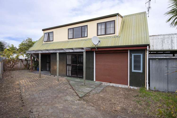 1/1202 Heretaunga Street East Parkvale_0