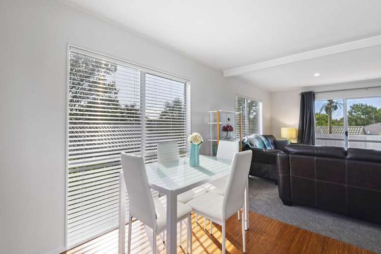 1/18 Altair Place Windsor Park_13