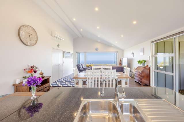 1165 Cooks Tooth Road Porangahau_3