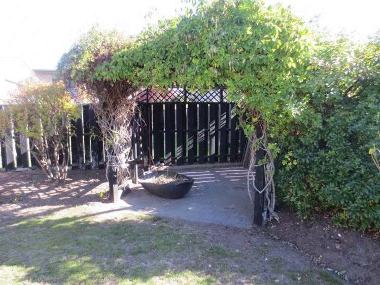 23 Arnott Street Alexandra_17